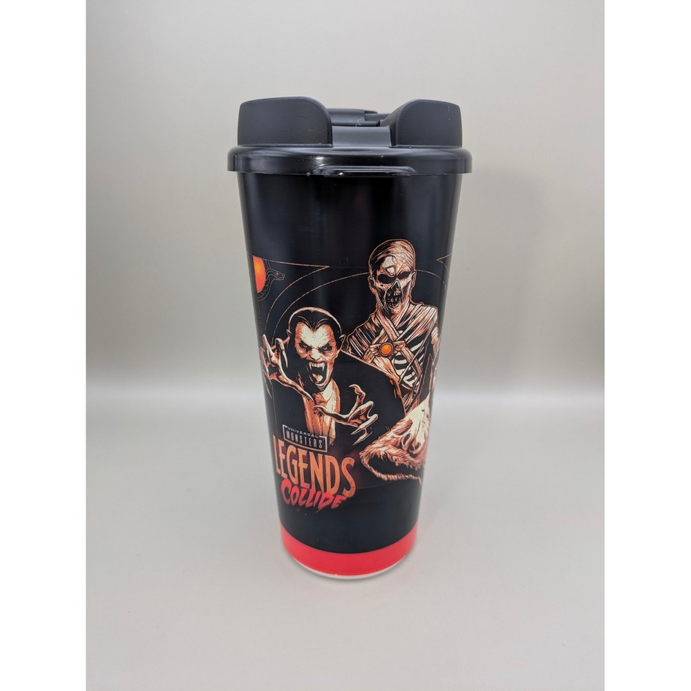 Halloween Horror Nights 2022 Souvenir Freestyle Cup Legends Collide Monsters‎
